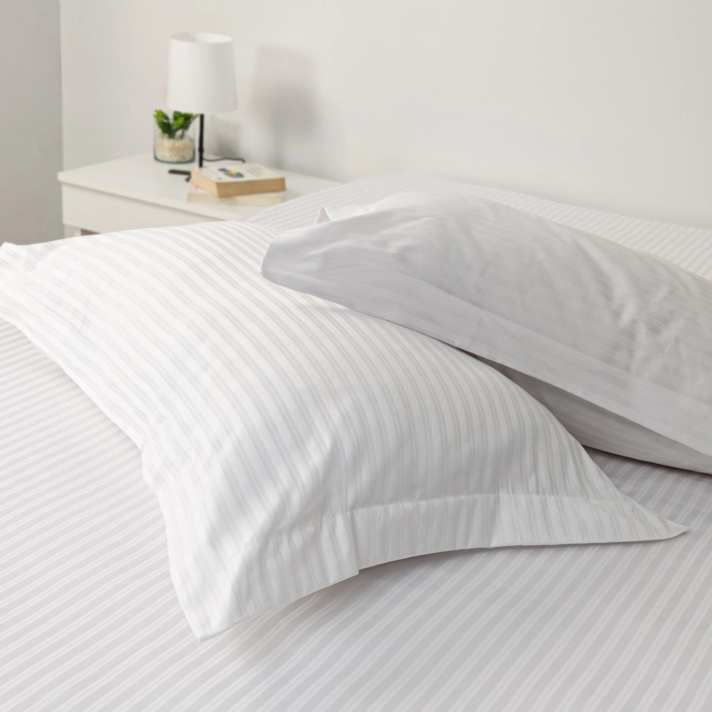 1000TC New Style Stripes Fitted Sheet Set